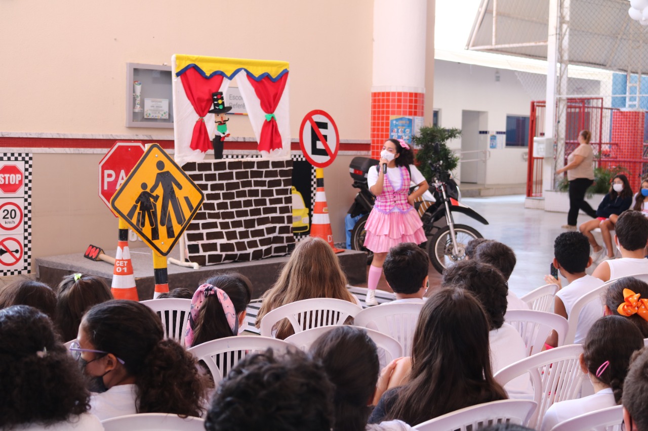 SMTT promove ações de conscientização nas escolas da cidade - SMTT Aracaju
